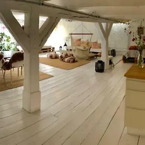 A Charming And Beautiful Oasis In The Heart Of København